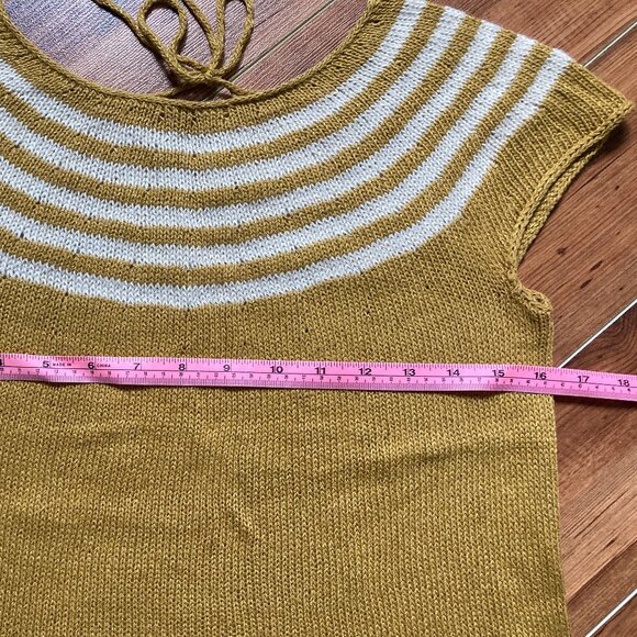 Tee Ochre with White Stripes Hand knit Small - Picture 9 of 9